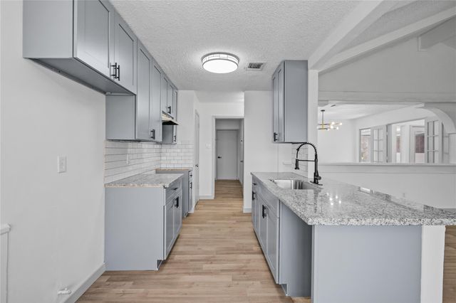 13747 Rampchester Lane, Houston, TX 77015