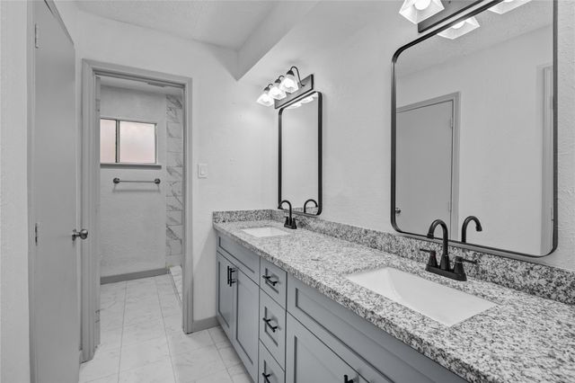 13747 Rampchester Lane, Houston, TX 77015