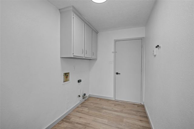 13747 Rampchester Lane, Houston, TX 77015