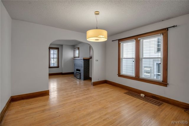 87 Tulane Road, Tonawanda, NY 14217