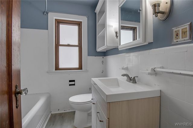 87 Tulane Road, Tonawanda, NY 14217