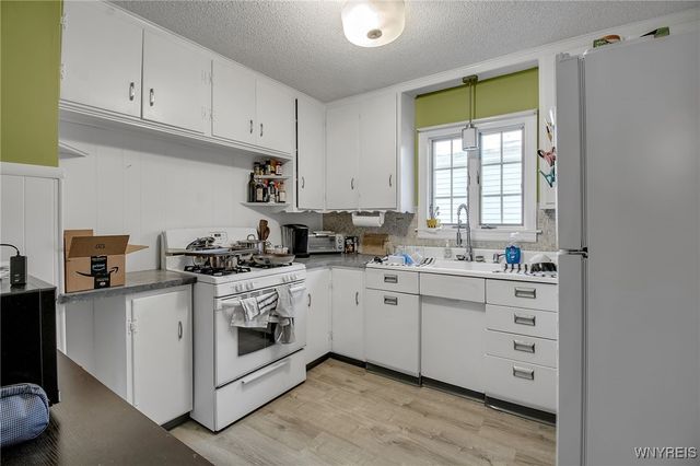 87 Tulane Road, Tonawanda, NY 14217