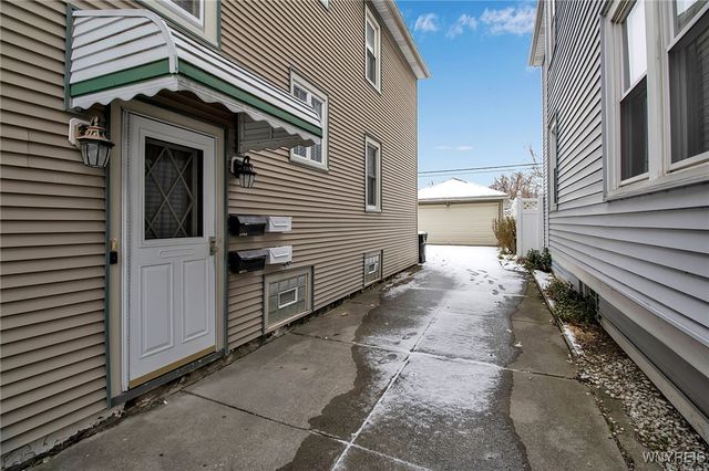 87 Tulane Road, Tonawanda, NY 14217