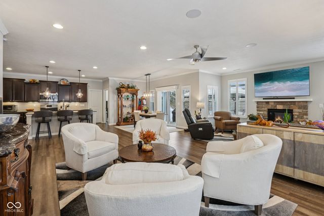 3741 Woodvine Drive, Bargersville, IN 46106