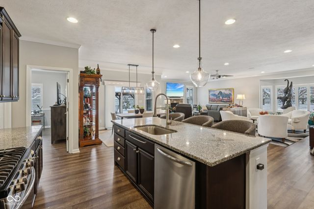 3741 Woodvine Drive, Bargersville, IN 46106