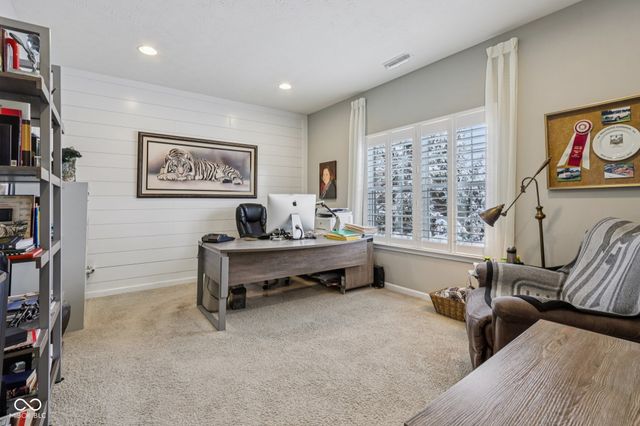 3741 Woodvine Drive, Bargersville, IN 46106