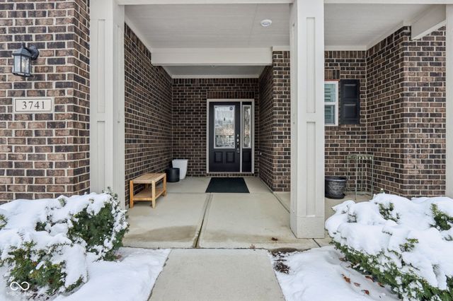 3741 Woodvine Drive, Bargersville, IN 46106