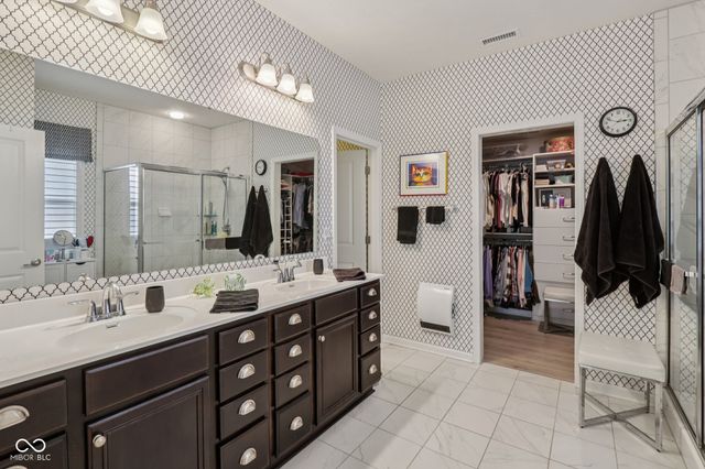 3741 Woodvine Drive, Bargersville, IN 46106