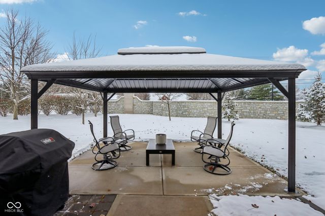 3741 Woodvine Drive, Bargersville, IN 46106