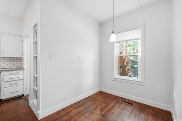 5117 Cantrell Road, Little Rock, AR 72207