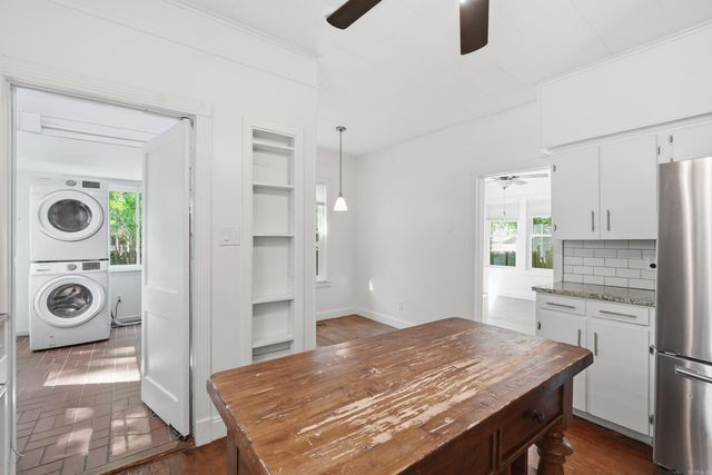 5117 Cantrell Road, Little Rock, AR 72207