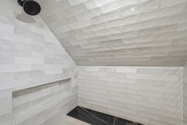 5117 Cantrell Road, Little Rock, AR 72207