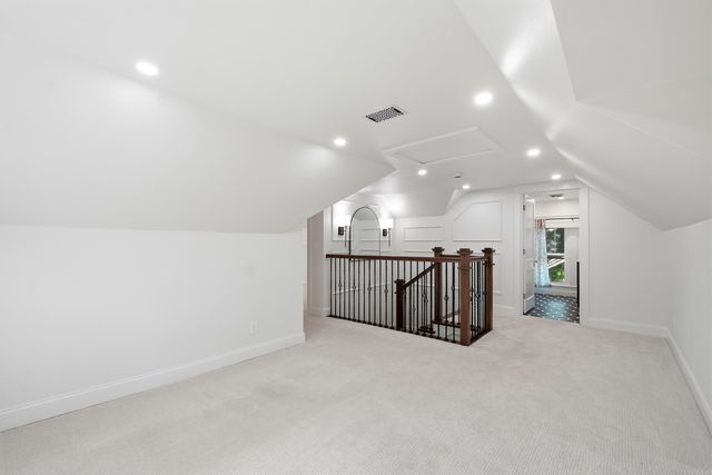 5117 Cantrell Road, Little Rock, AR 72207