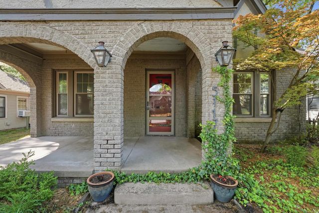 5117 Cantrell Road, Little Rock, AR 72207