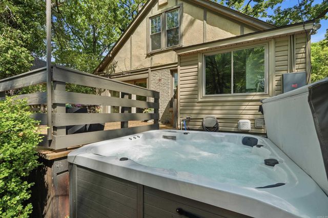 5117 Cantrell Road, Little Rock, AR 72207