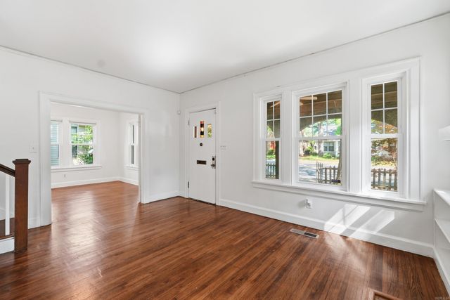 5117 Cantrell Road, Little Rock, AR 72207