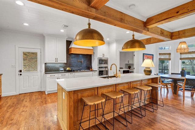 4302 Fairway Drive, Granbury, TX 76049