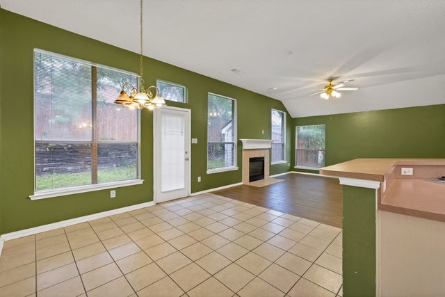 520 Jeff Grimes Boulevard, Desoto, TX 75115