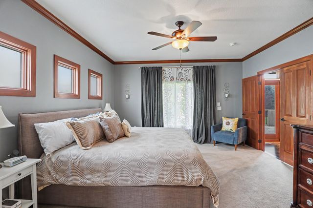 4975 Andrews Place, Pleasant Hill, IA 50327