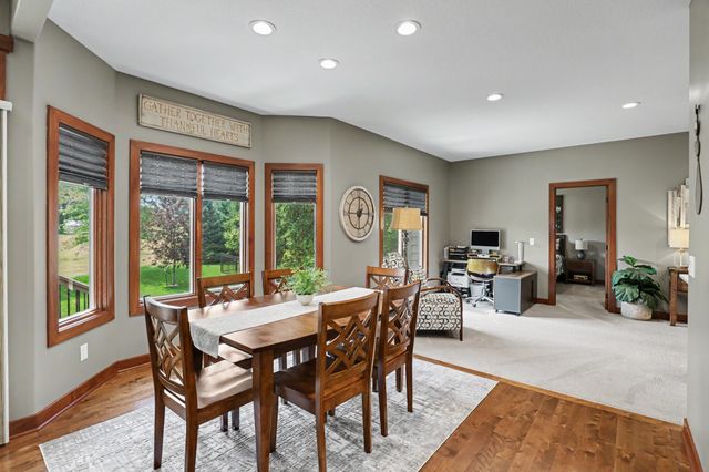 4975 Andrews Place, Pleasant Hill, IA 50327
