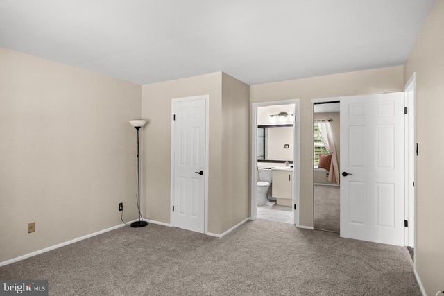 203-A HARWOOD CT, Mount Laurel, NJ 08054