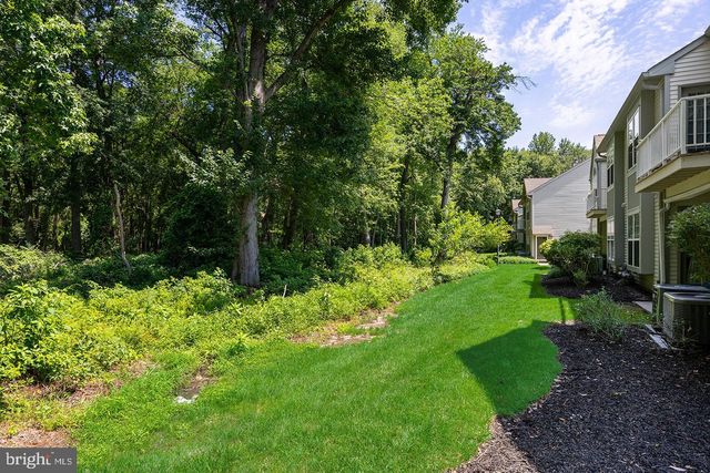 203-A HARWOOD CT, Mount Laurel, NJ 08054