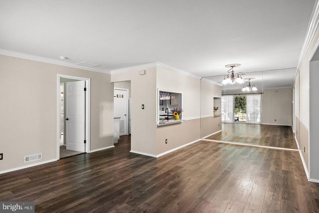 203-A HARWOOD CT, Mount Laurel, NJ 08054