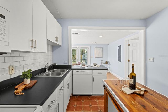 3313 PRICE, Tampa, FL 33611