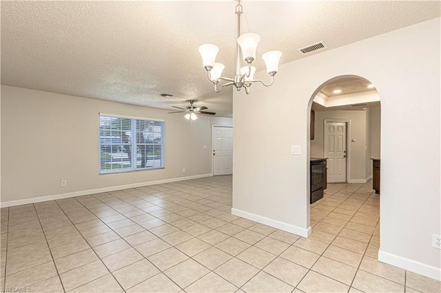 321 10th ST, Cape Coral, FL 33909