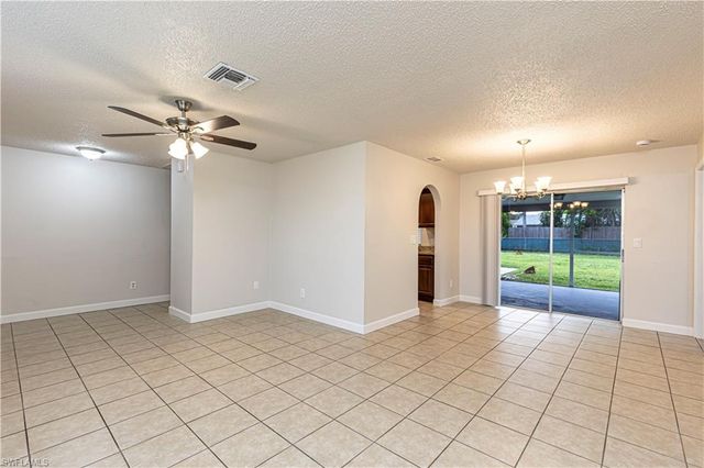 321 10th ST, Cape Coral, FL 33909