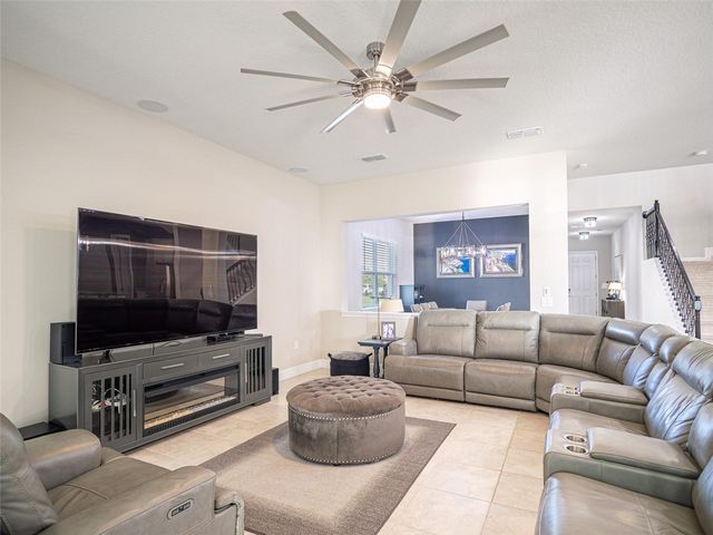 2206 WEATHERLY WAY, Orlando, FL 32820