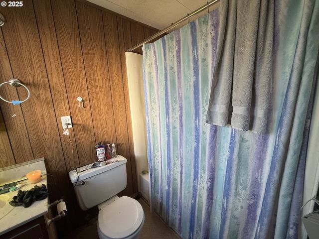 260 N 13TH Ave, Elgin, OR 97827