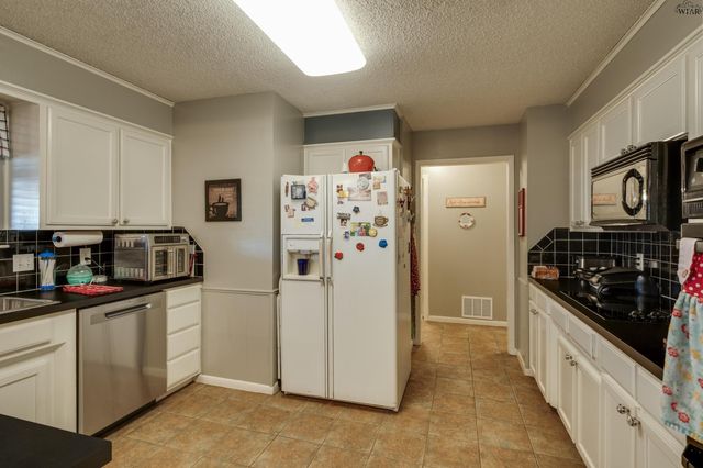 3008 CROMWELL AVENUE, Wichita Falls, TX 76309