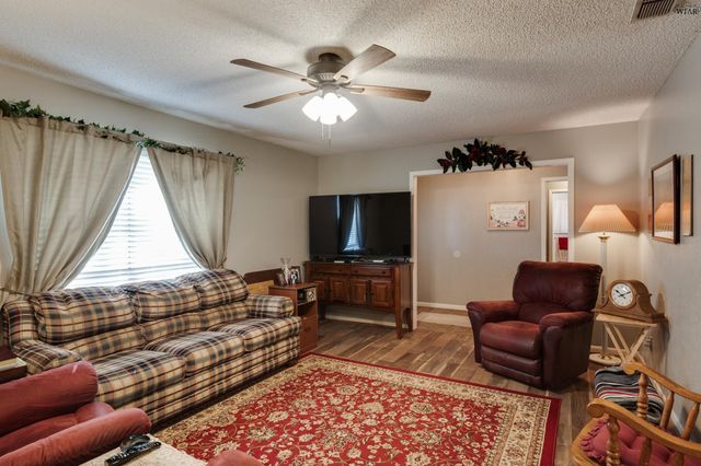 3008 CROMWELL AVENUE, Wichita Falls, TX 76309