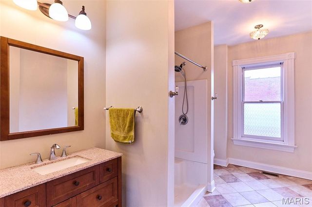 3307 Wisconsin Avenue, St Louis, MO 63118