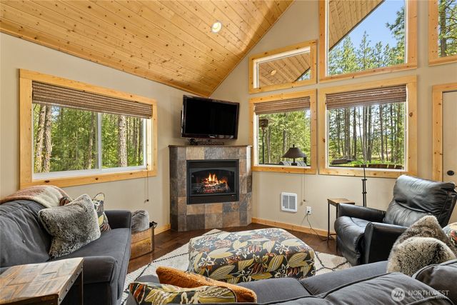910 Bakers Road, Ronald, WA 98940
