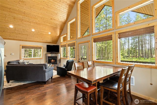 910 Bakers Road, Ronald, WA 98940