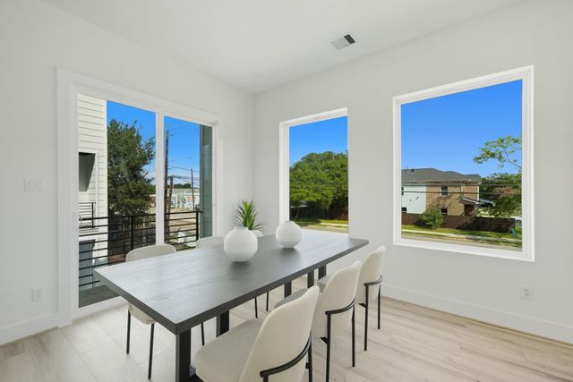 7723B Hammerly Boulevard, Houston, TX 77055