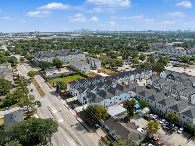 7723B Hammerly Boulevard, Houston, TX 77055