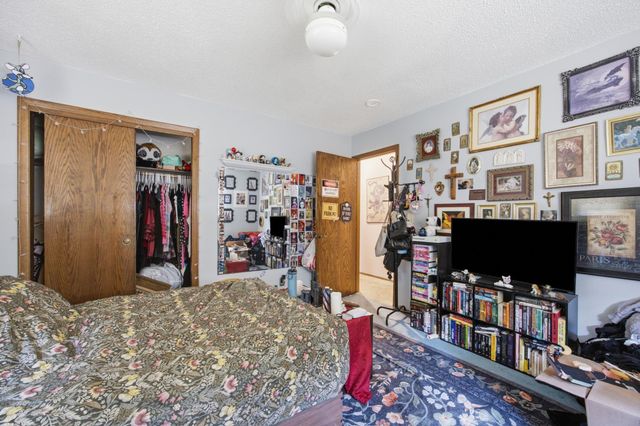 306 37th Avenue S, Moorhead, MN 56560