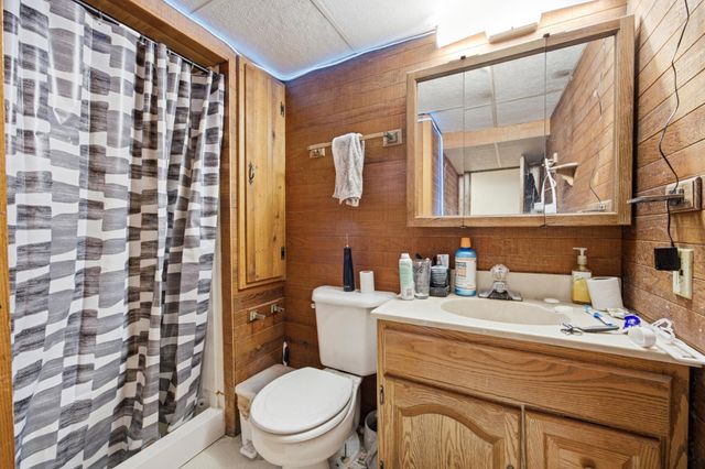 306 37th Avenue S, Moorhead, MN 56560