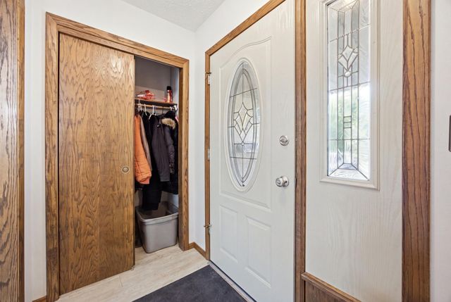 306 37th Avenue S, Moorhead, MN 56560