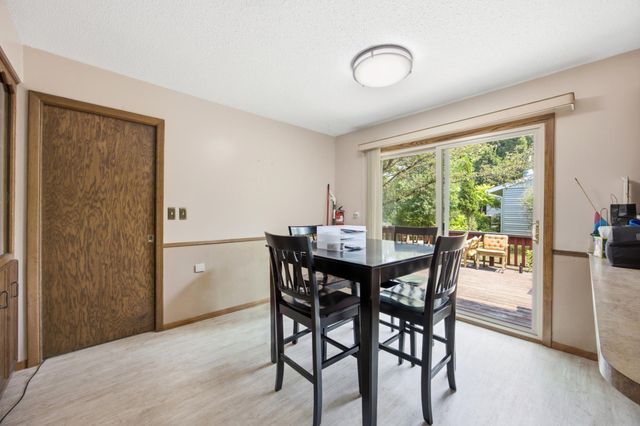 306 37th Avenue S, Moorhead, MN 56560