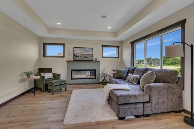 5815 Rivers Edge Drive, Saint Cloud, MN 56303