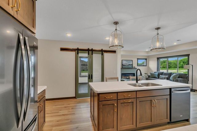 5815 Rivers Edge Drive, Saint Cloud, MN 56303