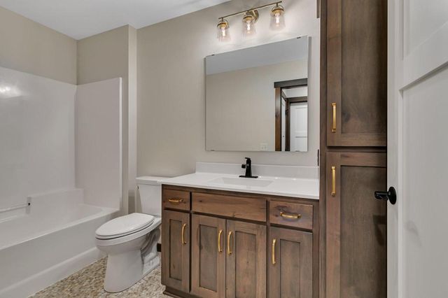 5815 Rivers Edge Drive, Saint Cloud, MN 56303