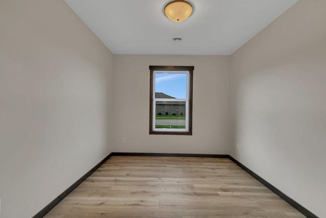 5815 Rivers Edge Drive, Saint Cloud, MN 56303