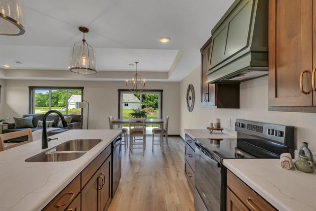 5815 Rivers Edge Drive, Saint Cloud, MN 56303