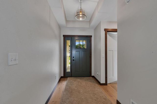 5815 Rivers Edge Drive, Saint Cloud, MN 56303