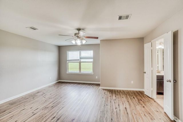 5102 Lagoon Court, Bacliff, TX 77518